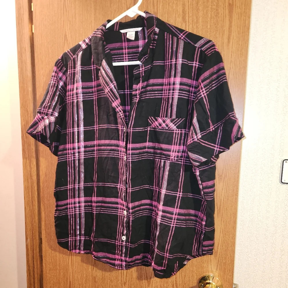 ๐ 3/$15 Victoria's Secret Medium Plaid Pajama Top - Picture 3 of 9